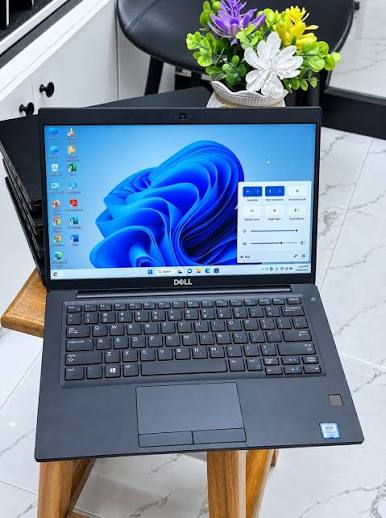 Dell Latitude 7390 8TH GEN c Dell Latitude 7390 Core i5 8th Gen – 8GB RAM, 256GB SSD, Non-Touch