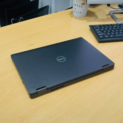 Dell latitude 5300 2in18TH GEN.. Dell Latitude 5300 2-in-1 13.3-Inch Touchscreen Laptop Core i5 8th Gen 8GB 256GB
