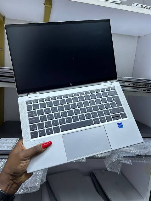 HP EliteBook x360 1030 G8 Core i7 11th Gen 16GB RAM, 512GB SSD, Touchscreen