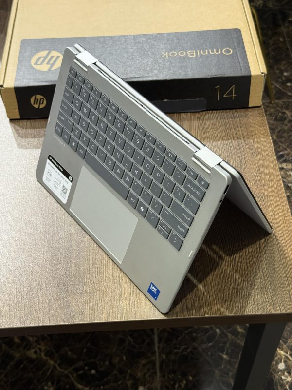 HP OmniBook 5 Flip 14-fp0023dx Core 7 150U 16GB RAM, 512GB SSD, 2K Touchscreen
