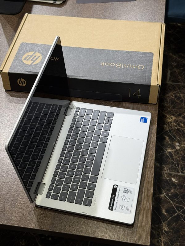 HP OmniBook 5 Flip 14-fp0023dx Core 7 150U 16GB RAM, 512GB SSD, 2K Touchscreen