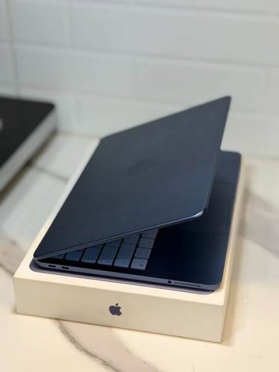 Apple MacBook Neo 13 (2026) A18 Pro 8GB 256GB