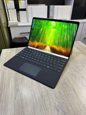 Microsoft Surface Pro 9 Core i7 12th Gen 16GB 256GB
