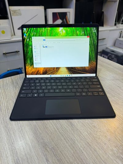 Microsoft Surface Pro X | SQ1 3.0GHz 16GB 256GB SSD Touch Keyboard