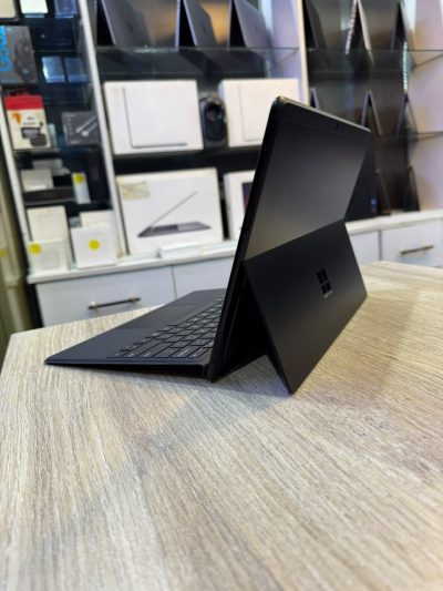 Microsoft Surface Pro X | SQ1 3.0GHz 16GB 256GB SSD Touch Keyboard