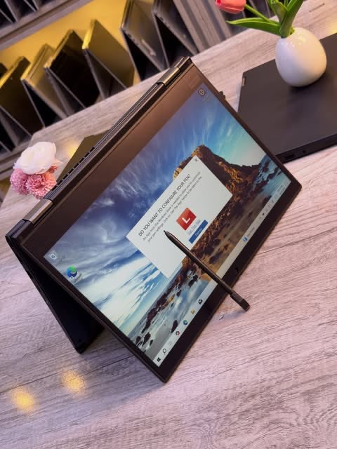 Lenovo ThinkPad X1 Yoga Gen 3 Core i7 8th Gen – 8GB RAM, 512GB SSD, 360° Touchscreen