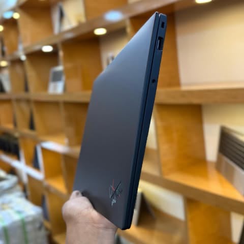 Lenovo ThinkPad T14s Gen 2 Core i7 11th Gen 32GB RAM, 512GB SSD, Touchscreen