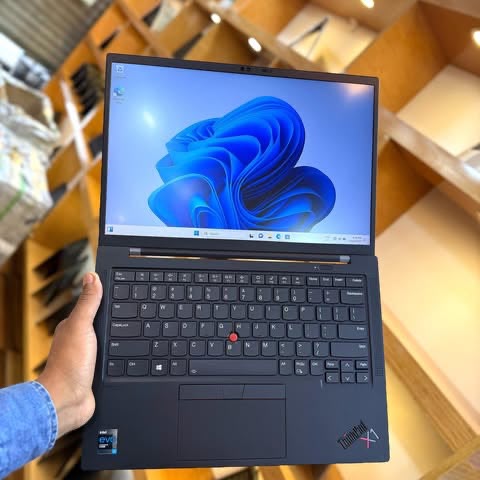Lenovo ThinkPad T14s Gen 2 Core i7 11th Gen 32GB RAM, 512GB SSD, Touchscreen