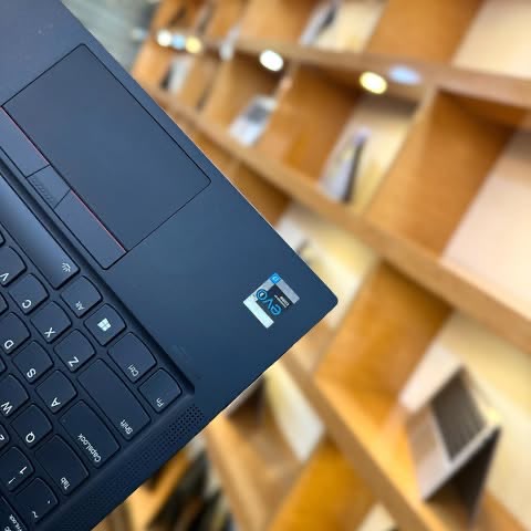Lenovo ThinkPad T14s Gen 2 Core i7 11th Gen 32GB RAM, 512GB SSD, Touchscreen