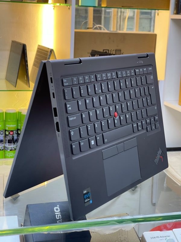 Lenovo ThinkPad X1 Yoga Gen 6 Core i7 11th Gen – 32GB RAM, 512GB SSD, 360° Touchscreen