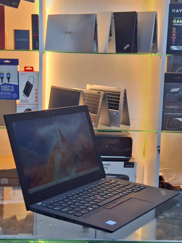 Lenovo ThinkPad X280 i5 8th Gen 8GB RAM, 256GB SSD, Non-Touch